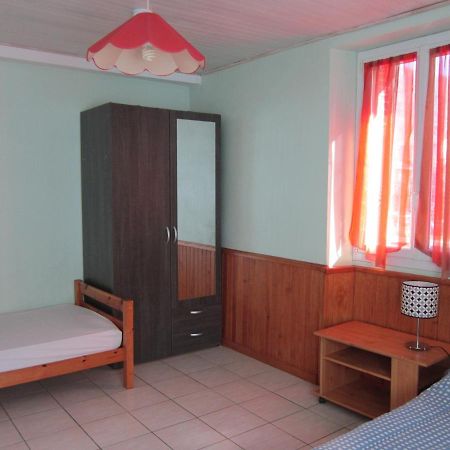Appartement Rdc Maison De Village Savignac-les-Ormeaux エクステリア 写真